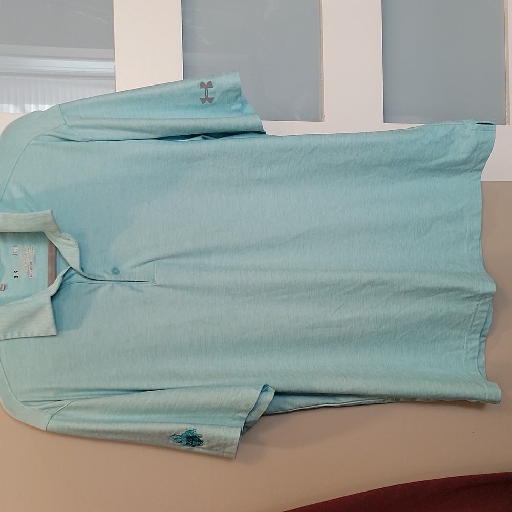 Under Armour loose fit heat gear golf shirt